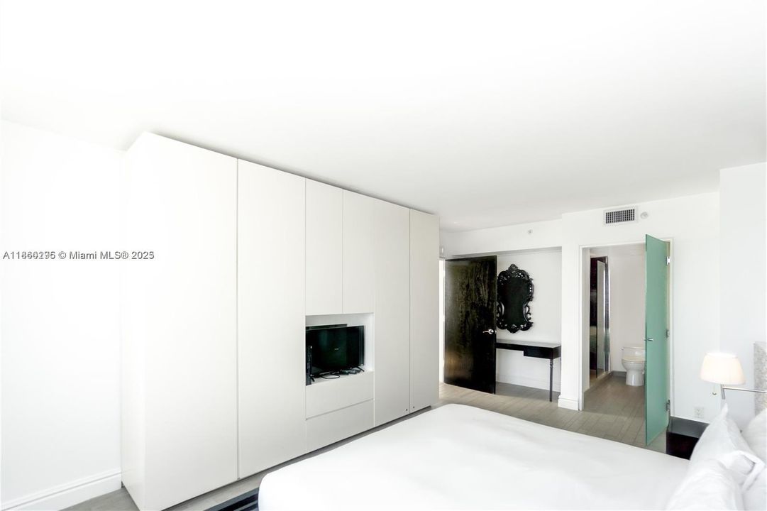 待售: $550,000 (1 贝兹, 1 浴室, 809 平方英尺)