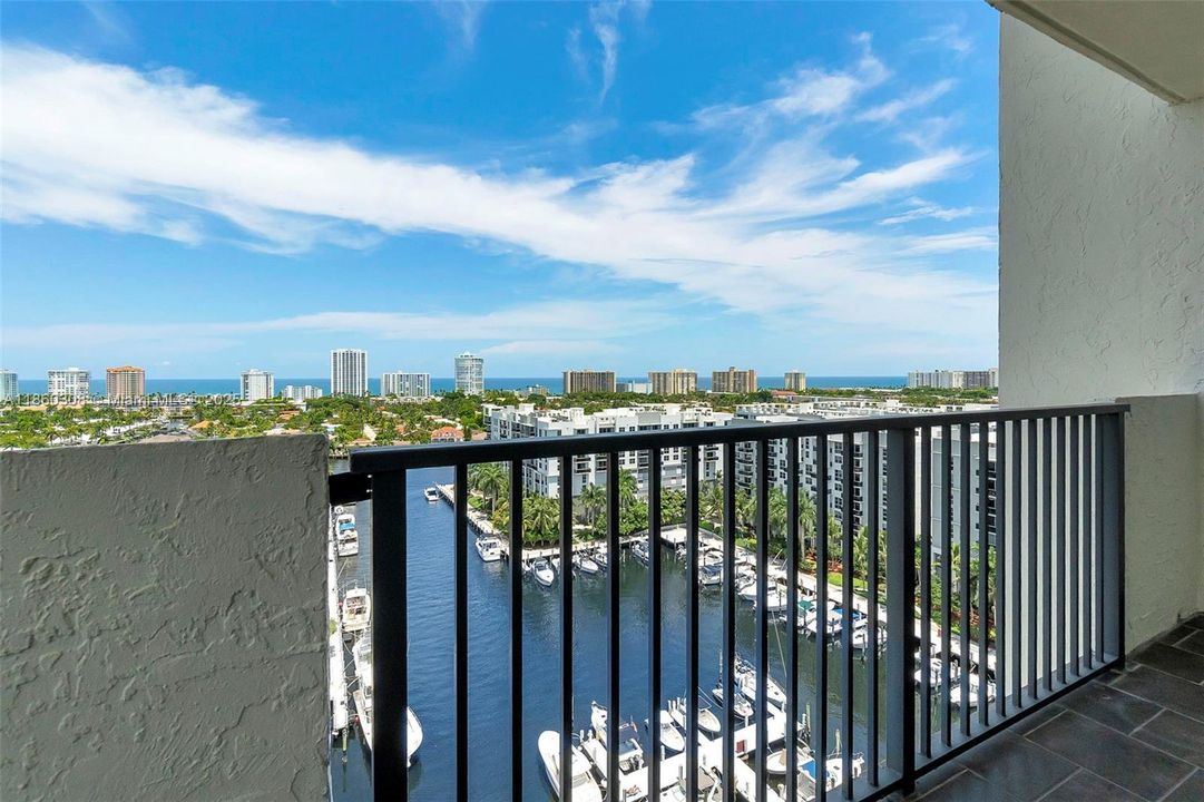 最近售出: $549,900 (2 贝兹, 2 浴室, 1480 平方英尺)