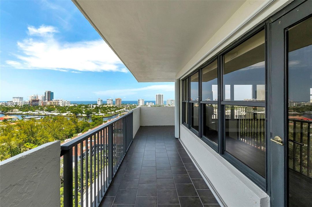 最近售出: $549,900 (2 贝兹, 2 浴室, 1480 平方英尺)