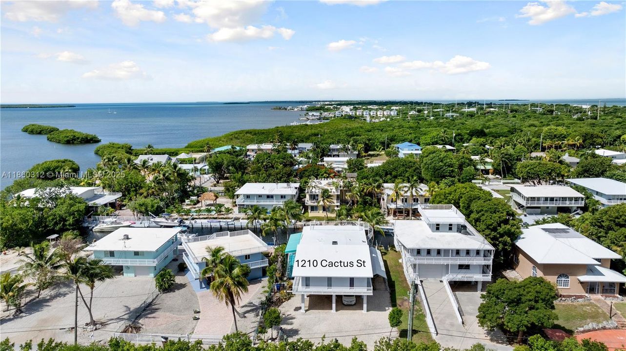 For Sale: $1,795,000 (4 beds, 4 baths, 3120 Square Feet)