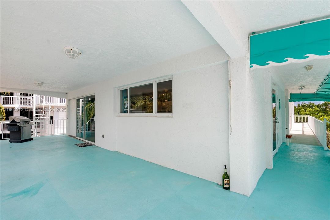 For Sale: $1,795,000 (4 beds, 4 baths, 3120 Square Feet)