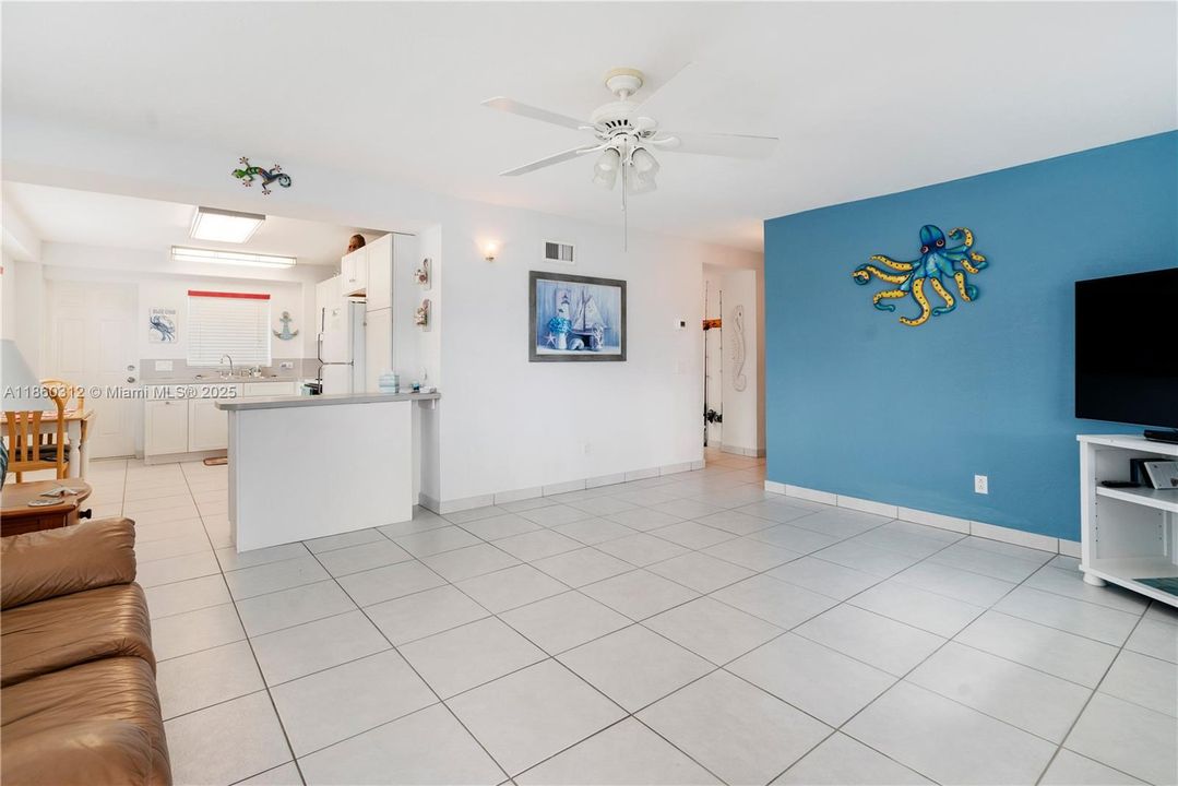 For Sale: $1,795,000 (4 beds, 4 baths, 3120 Square Feet)