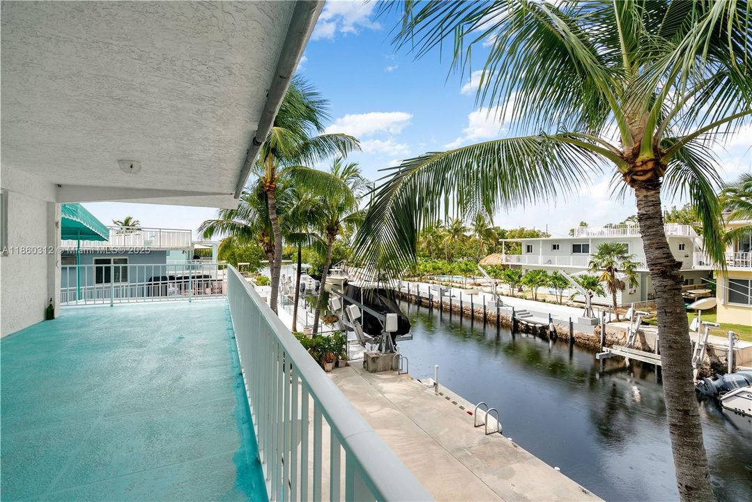 For Sale: $1,795,000 (4 beds, 4 baths, 3120 Square Feet)