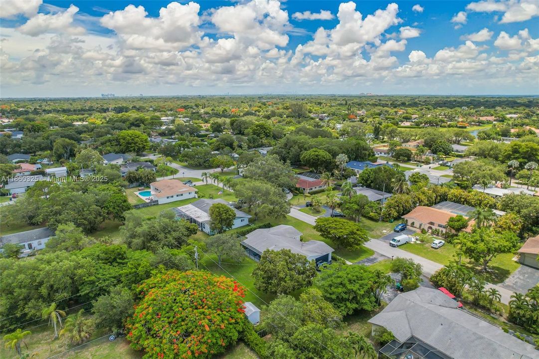 For Rent: $4,100 (3 beds, 2 baths, 1683 Square Feet)