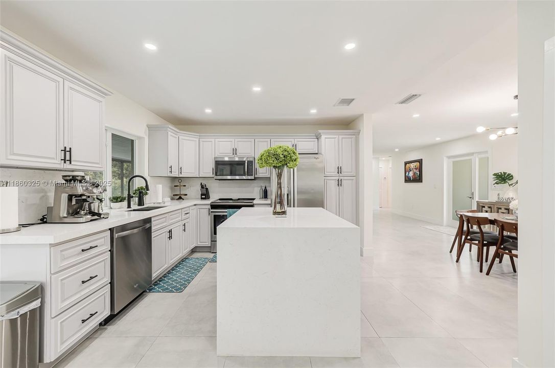 For Rent: $4,100 (3 beds, 2 baths, 1683 Square Feet)