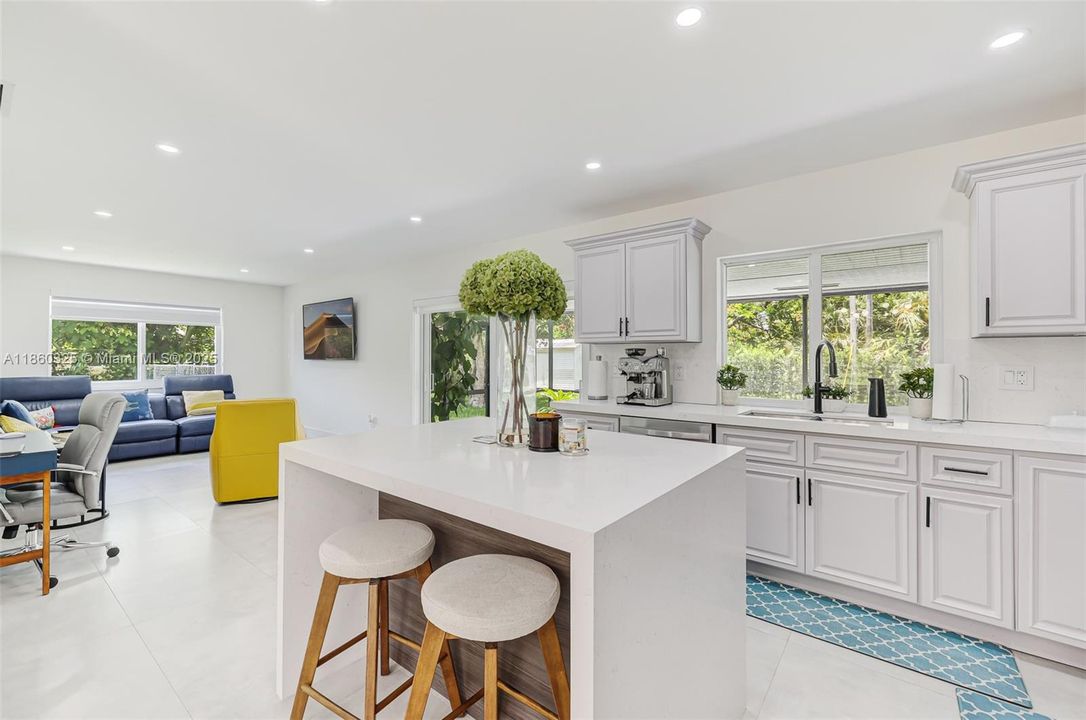 For Rent: $4,100 (3 beds, 2 baths, 1683 Square Feet)