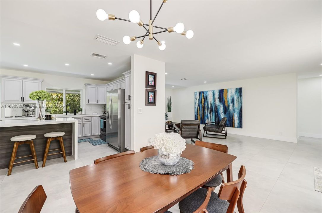 For Rent: $4,100 (3 beds, 2 baths, 1683 Square Feet)