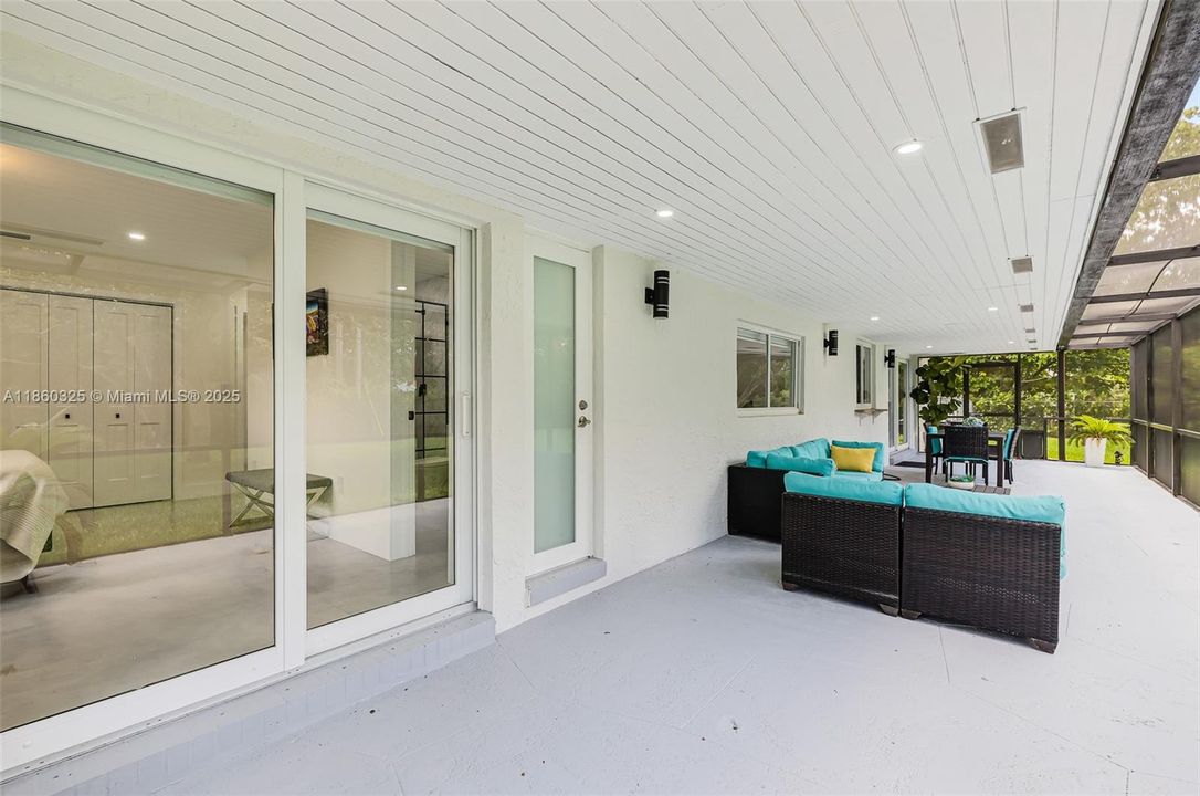 For Rent: $4,100 (3 beds, 2 baths, 1683 Square Feet)