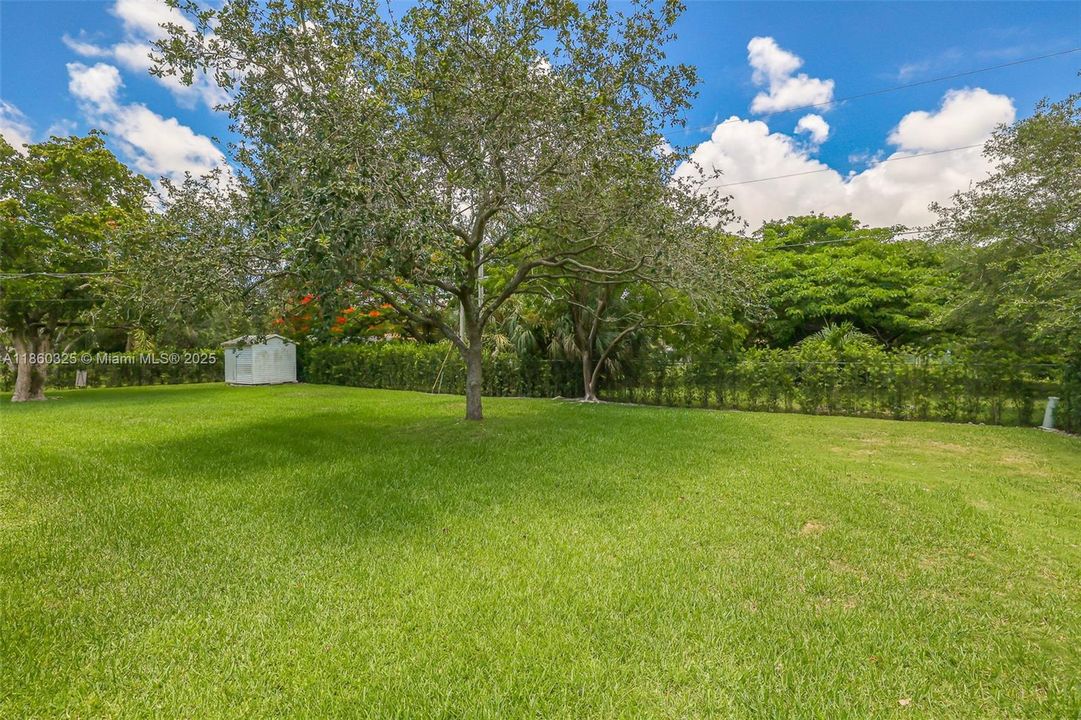 For Rent: $4,100 (3 beds, 2 baths, 1683 Square Feet)