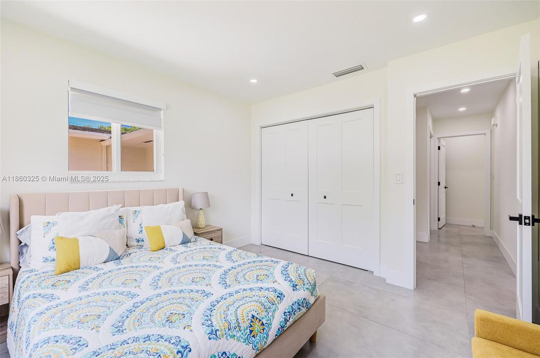 For Rent: $4,100 (3 beds, 2 baths, 1683 Square Feet)