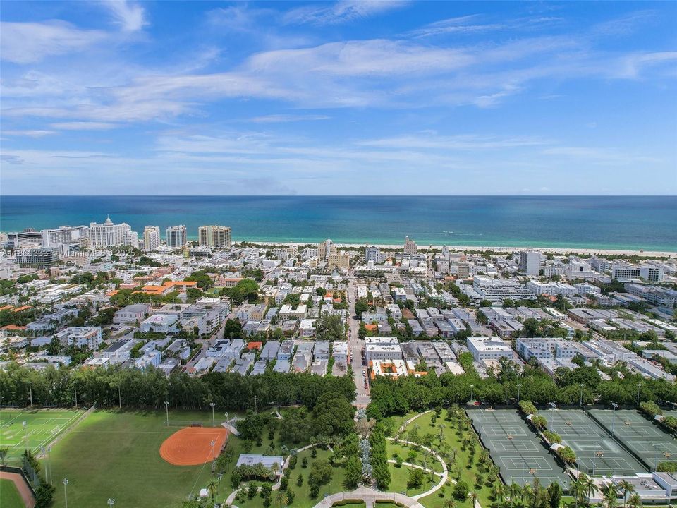 待售: $224,000 (0 贝兹, 1 浴室, 407 平方英尺)