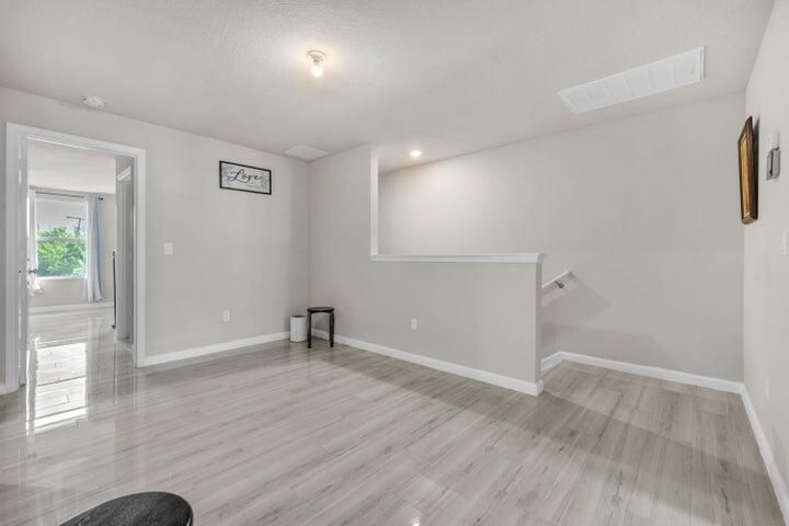 LOFT 2
