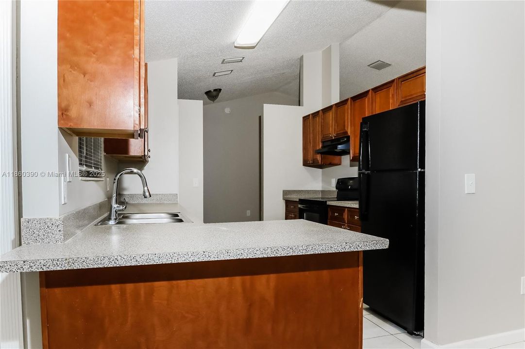 For Rent: $3,195 (3 beds, 2 baths, 1489 Square Feet)