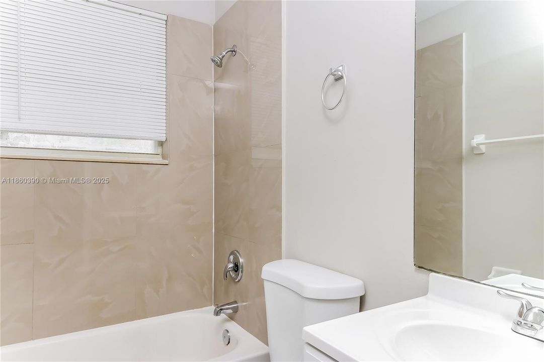 For Rent: $3,195 (3 beds, 2 baths, 1489 Square Feet)