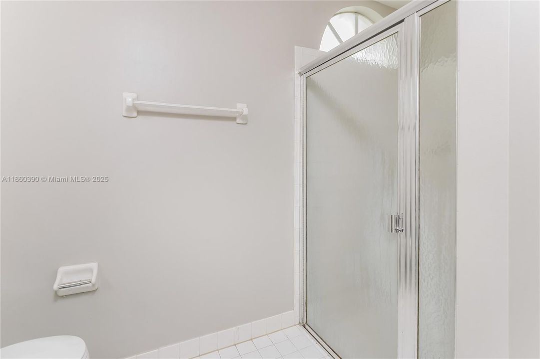 For Rent: $3,195 (3 beds, 2 baths, 1489 Square Feet)