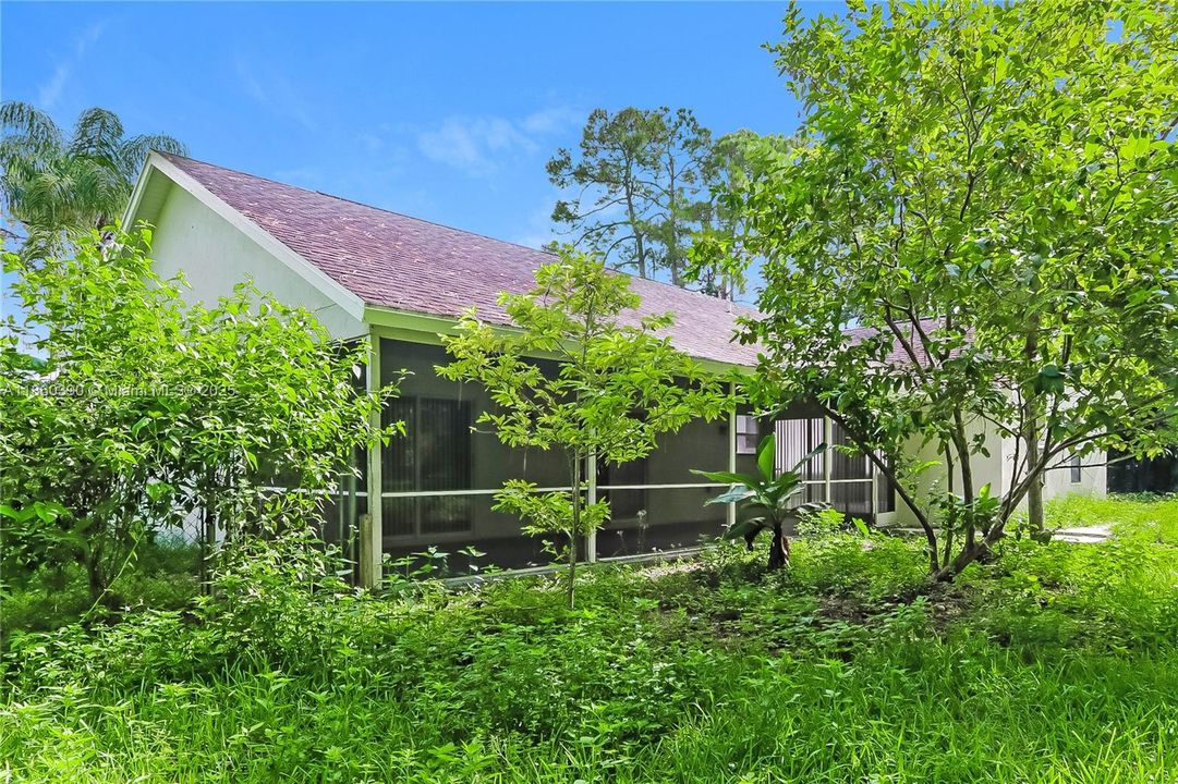 For Rent: $3,195 (3 beds, 2 baths, 1489 Square Feet)