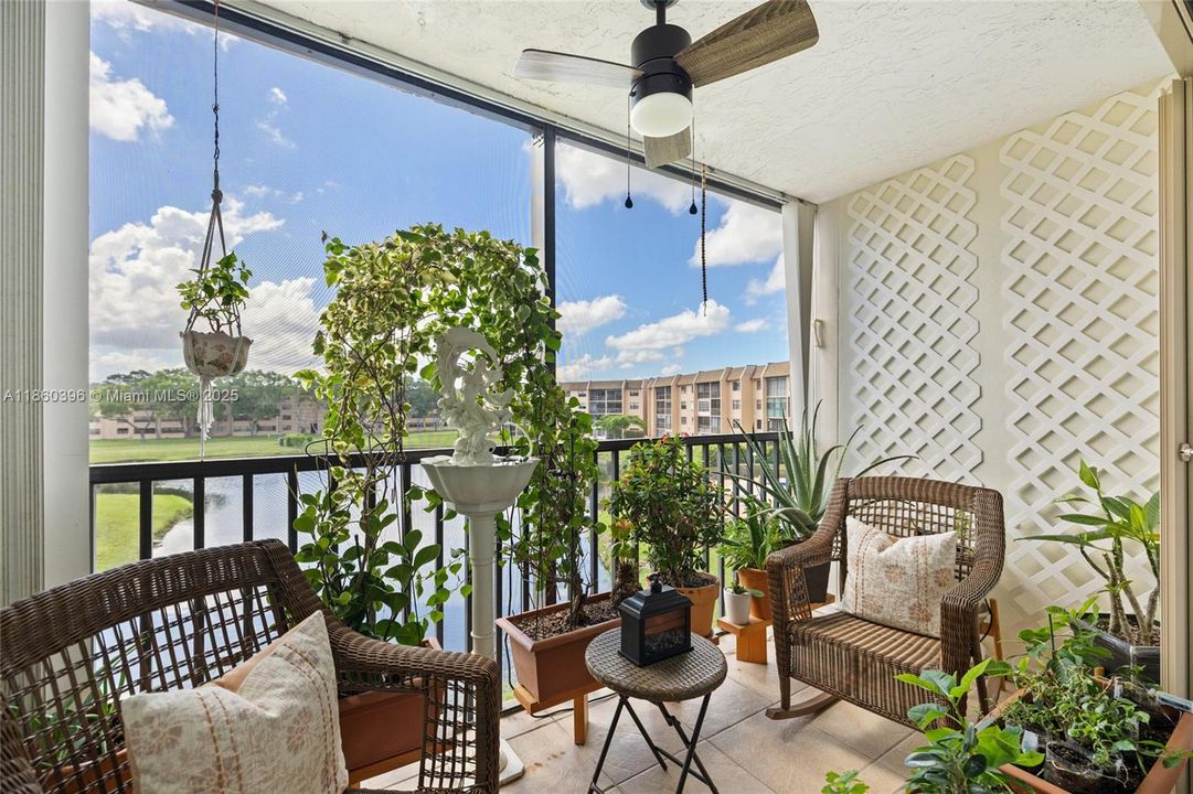 Active With Contract: $125,000 (1 beds, 1 baths, 856 Square Feet)