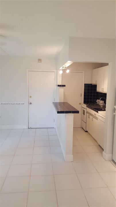 最近租的: $1,675 (1 贝兹, 1 浴室, 510 平方英尺)