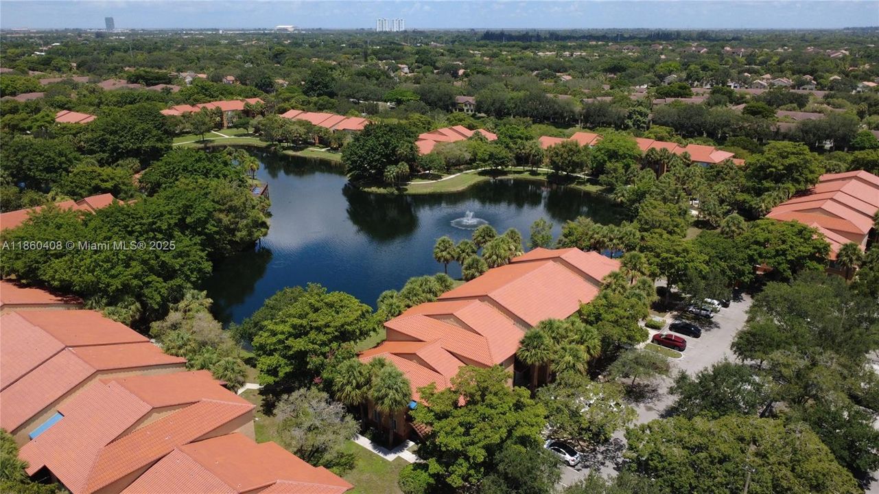 Active With Contract: $200,000 (1 beds, 1 baths, 734 Square Feet)