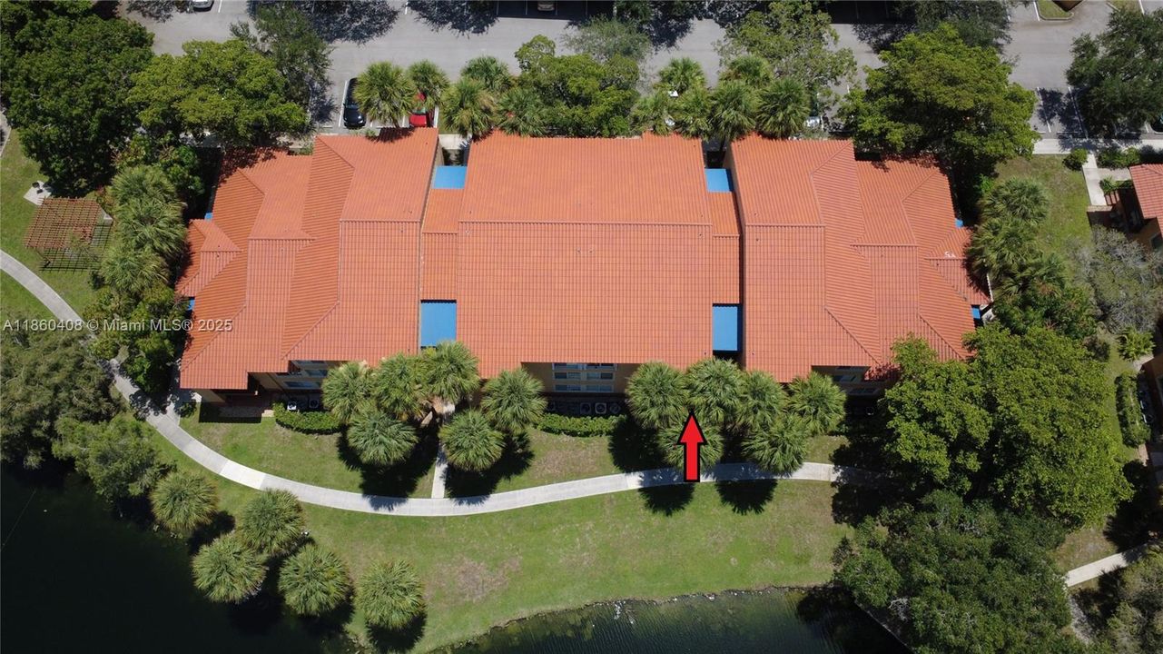 Active With Contract: $200,000 (1 beds, 1 baths, 734 Square Feet)