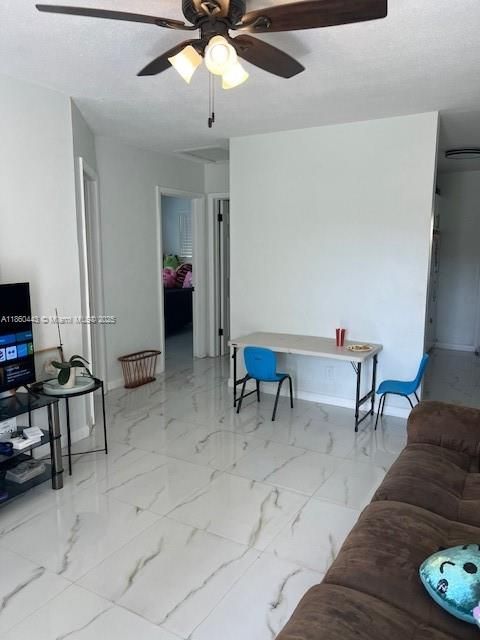 待售: $650,000 (0 贝兹, 0 浴室, 1255 平方英尺)