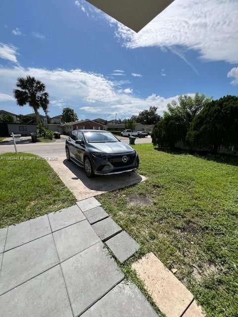 待售: $650,000 (0 贝兹, 0 浴室, 1255 平方英尺)