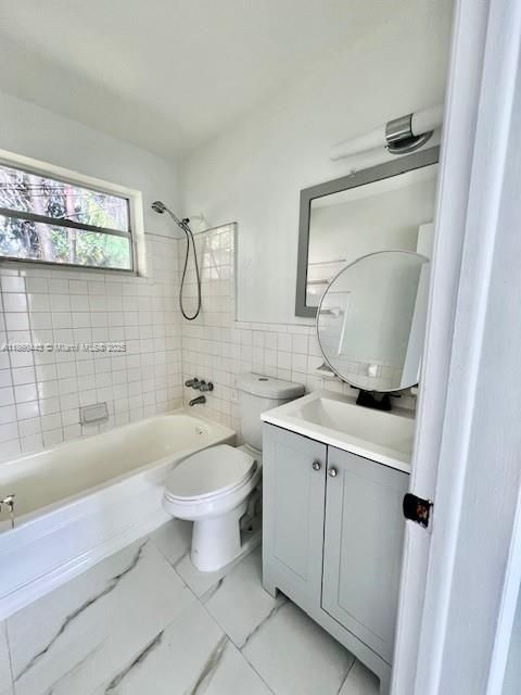 待售: $650,000 (0 贝兹, 0 浴室, 1255 平方英尺)