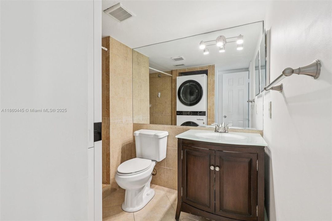 待售: $310,000 (2 贝兹, 2 浴室, 1256 平方英尺)