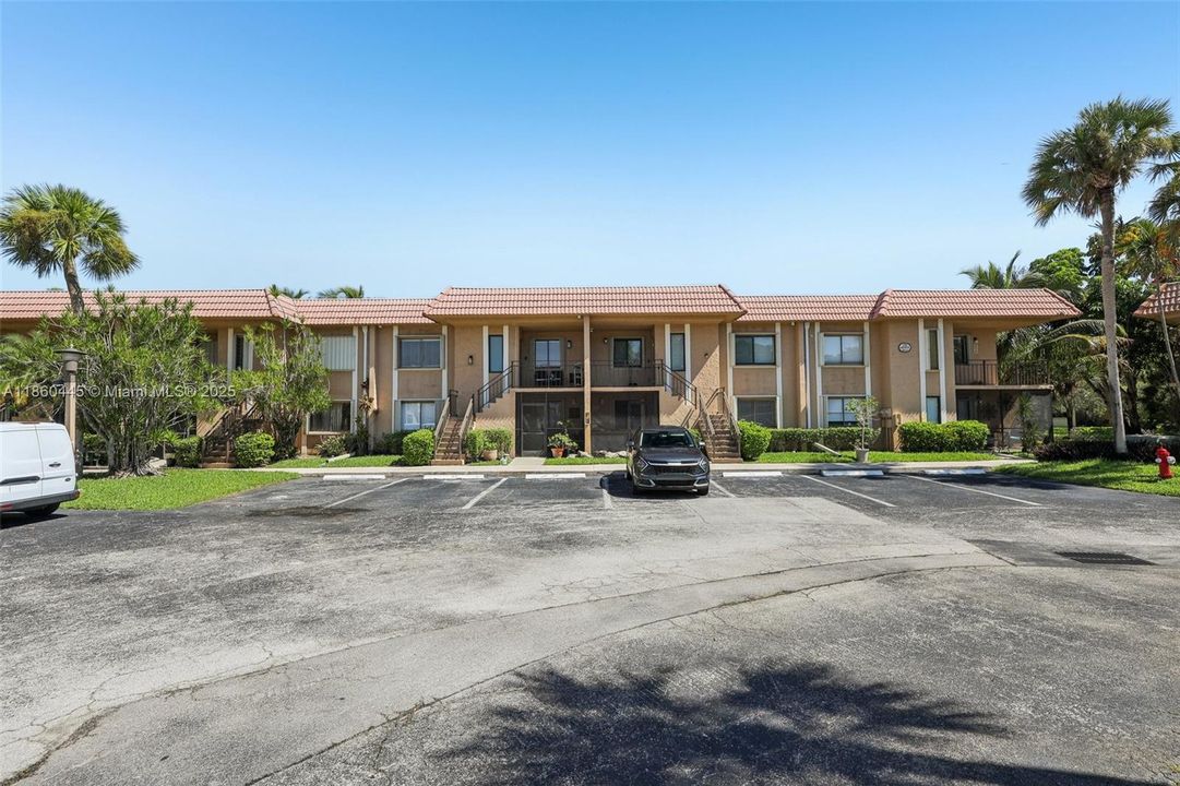 待售: $310,000 (2 贝兹, 2 浴室, 1256 平方英尺)