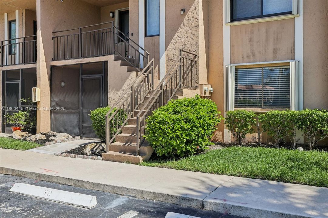 待售: $310,000 (2 贝兹, 2 浴室, 1256 平方英尺)