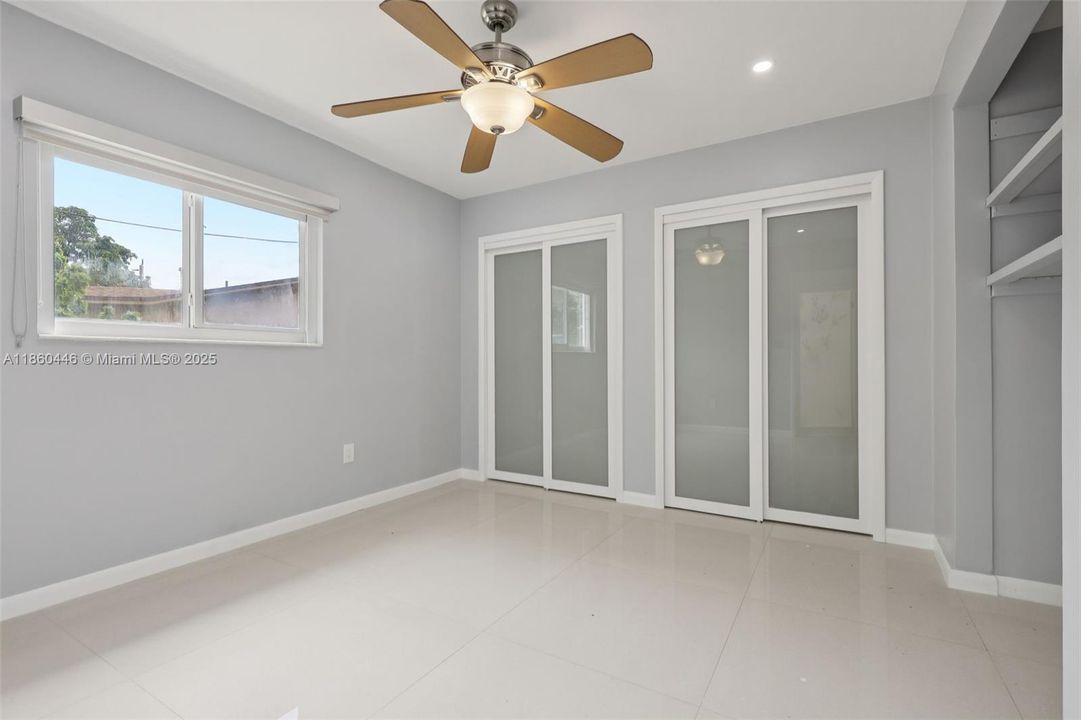 合同活跃: $745,000 (3 贝兹, 2 浴室, 1224 平方英尺)