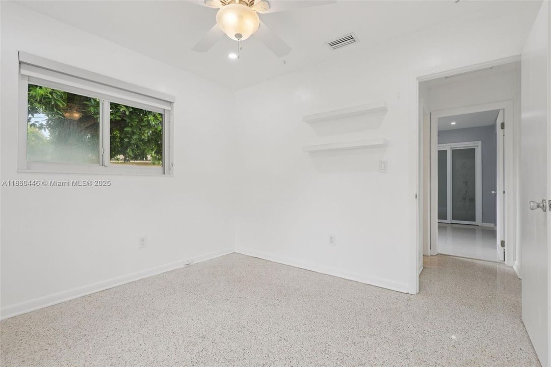 合同活跃: $745,000 (3 贝兹, 2 浴室, 1224 平方英尺)