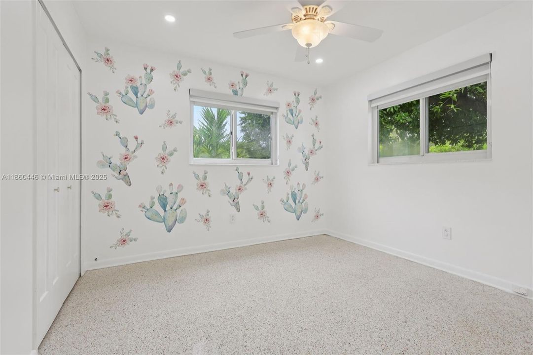 合同活跃: $745,000 (3 贝兹, 2 浴室, 1224 平方英尺)