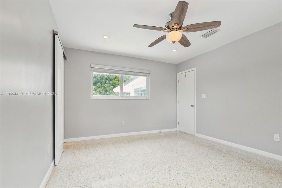 合同活跃: $745,000 (3 贝兹, 2 浴室, 1224 平方英尺)