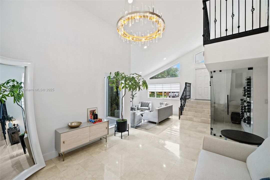 Под контрактом: $1,275,000 (5 спален, 3 ванн, 3298 Квадратных фут)