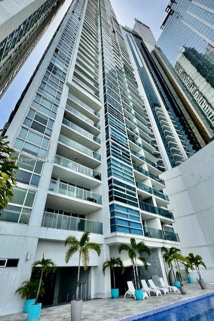 待售: $472,500 (3 贝兹, 3 浴室, 0 平方英尺)