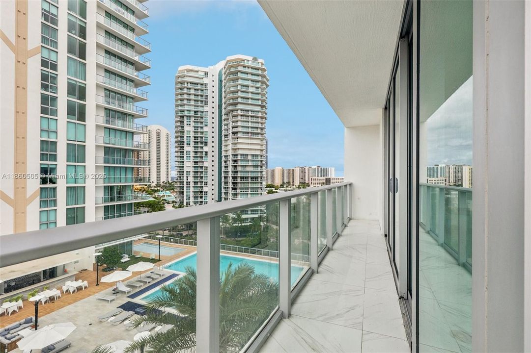 For Sale: $1,450,000 (3 beds, 3 baths, 1892 Square Feet)