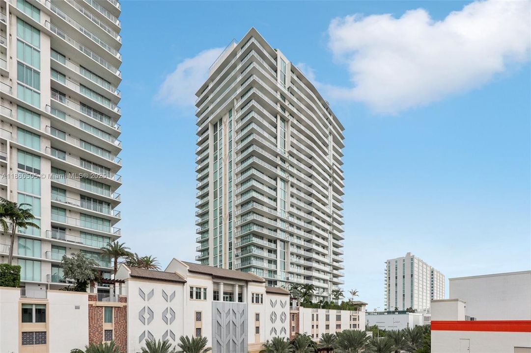 For Sale: $1,450,000 (3 beds, 3 baths, 1892 Square Feet)