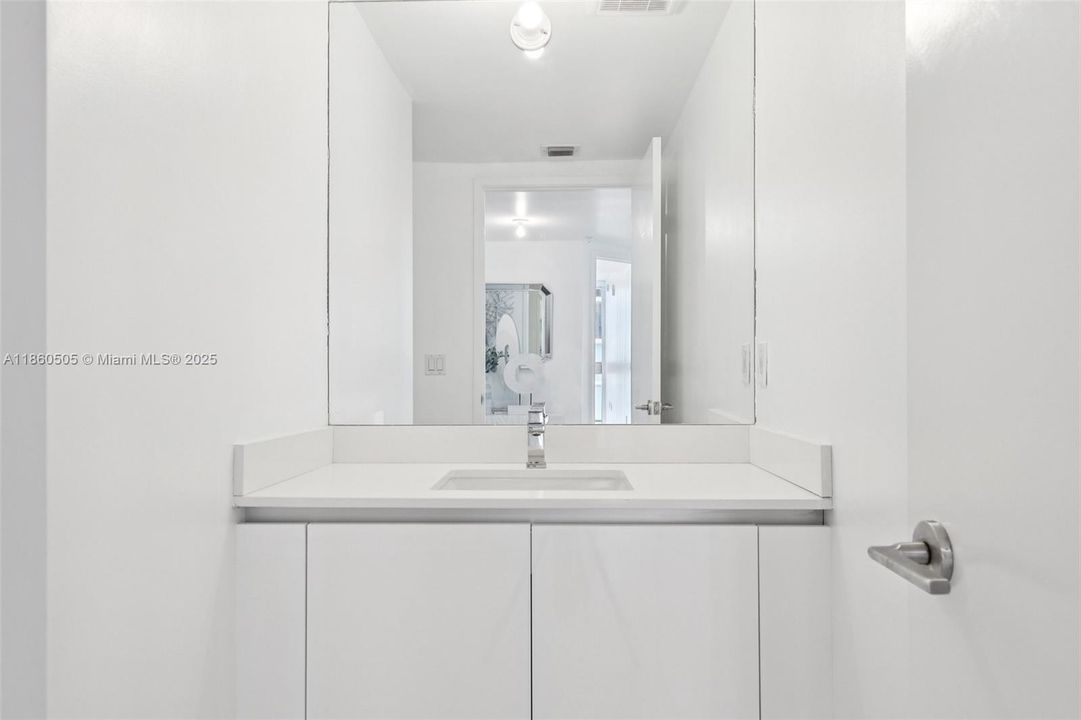 For Sale: $1,450,000 (3 beds, 3 baths, 1892 Square Feet)