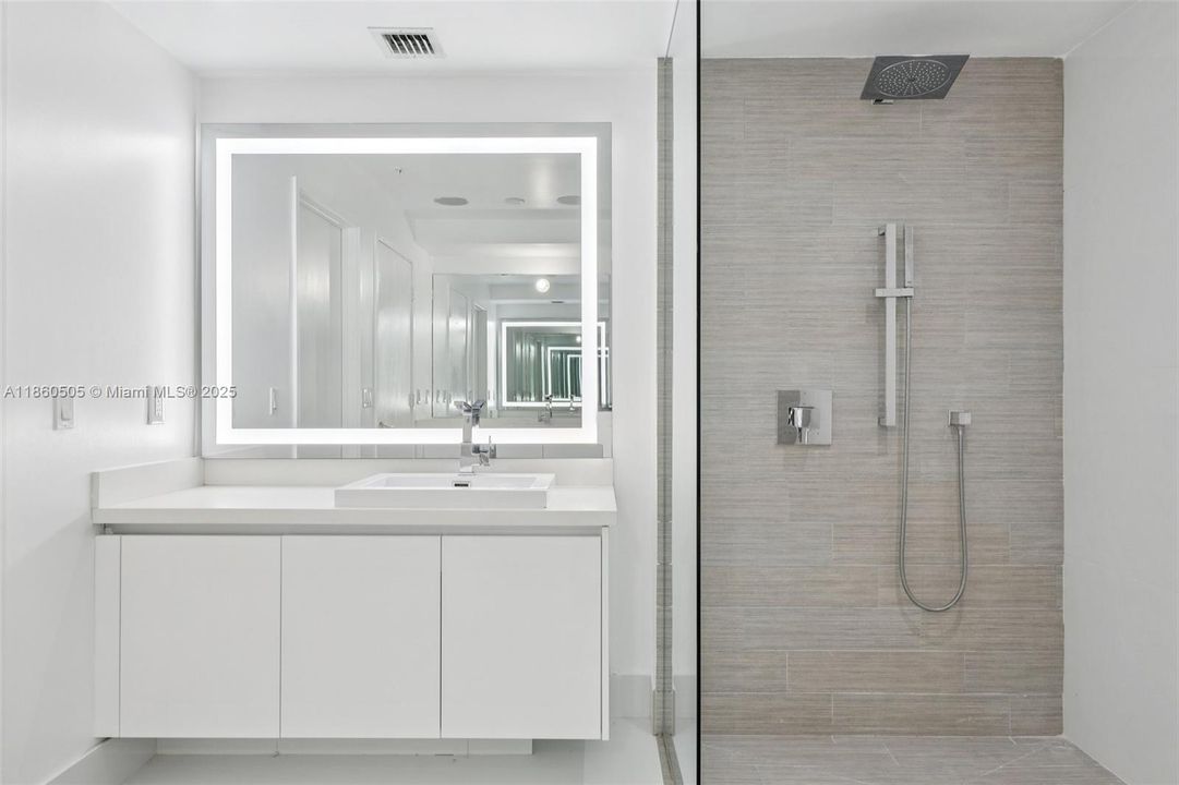 For Sale: $1,450,000 (3 beds, 3 baths, 1892 Square Feet)