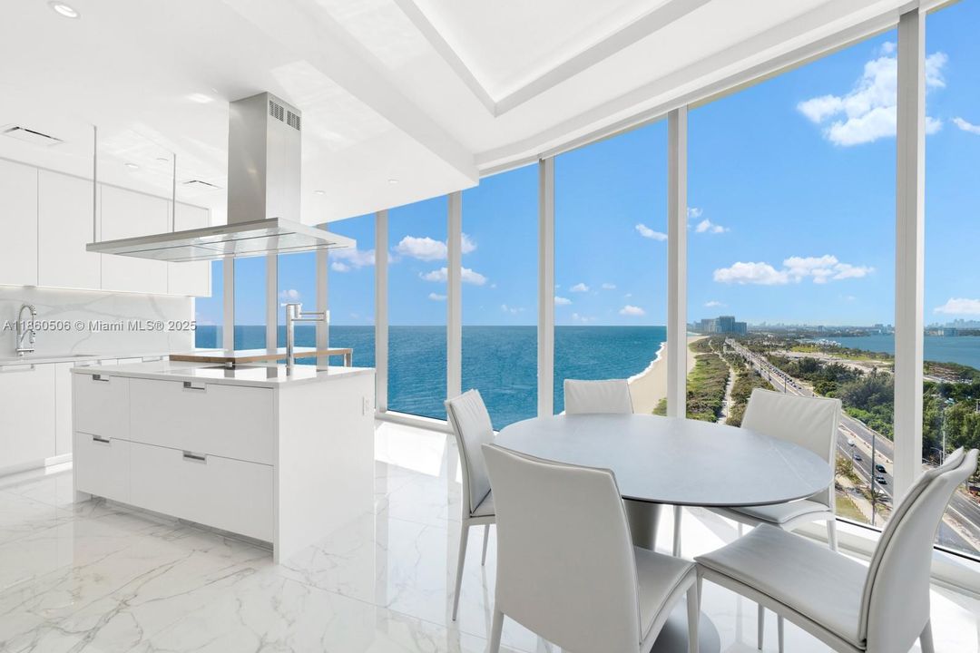 Active With Contract: $7,595,000 (4 beds, 5 baths, 3640 Square Feet)