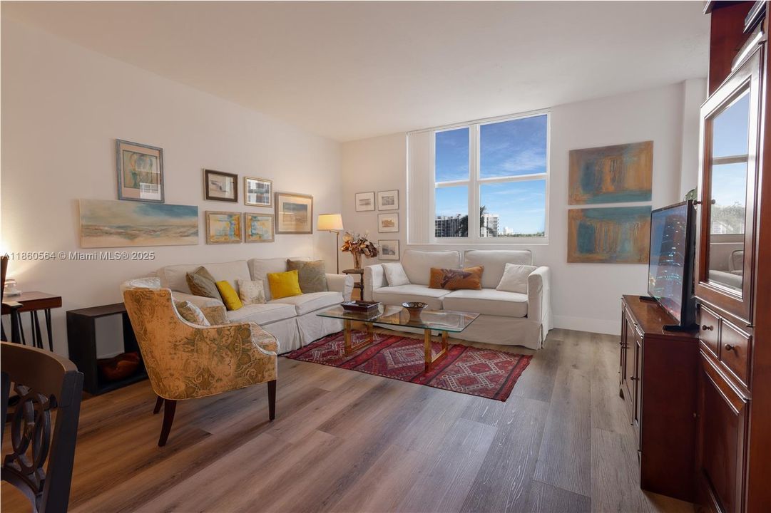 Recientemente alquilado: $2,700 (2 camas, 2 baños, 1170 Pies cuadrados)