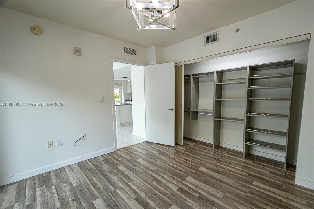 Activo con contrato: $380,000 (1 camas, 1 baños, 613 Pies cuadrados)