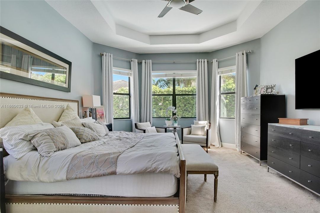 Недавно продано: $1,200,000 (4 спален, 3 ванн, 2730 Квадратных фут)