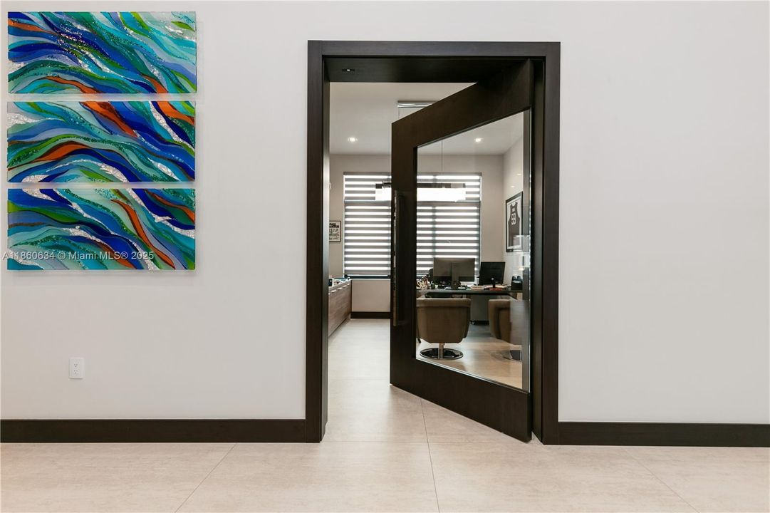 Недавно арендовано: $20,000 (5 спален, 5 ванн, 4843 Квадратных фут)