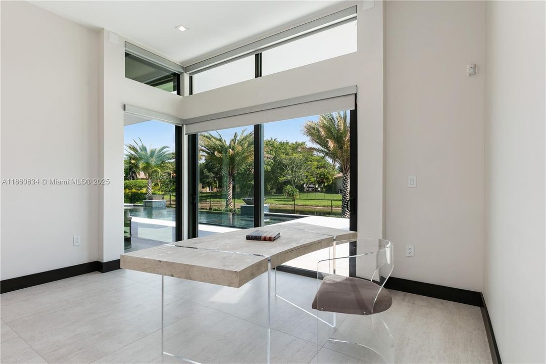 Недавно арендовано: $20,000 (5 спален, 5 ванн, 4843 Квадратных фут)