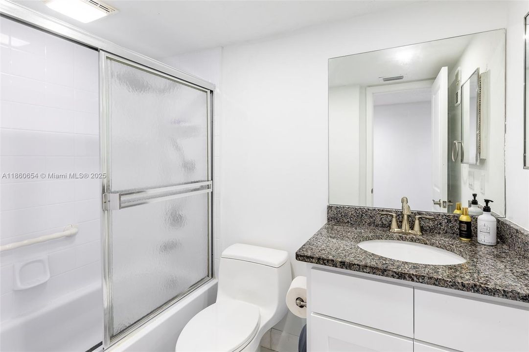 Recientemente alquilado: $1,600 (2 camas, 2 baños, 1412 Pies cuadrados)