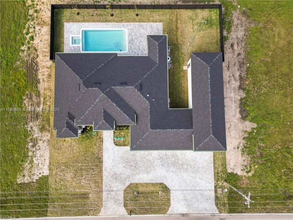 待售: $999,999 (4 贝兹, 3 浴室, 2561 平方英尺)