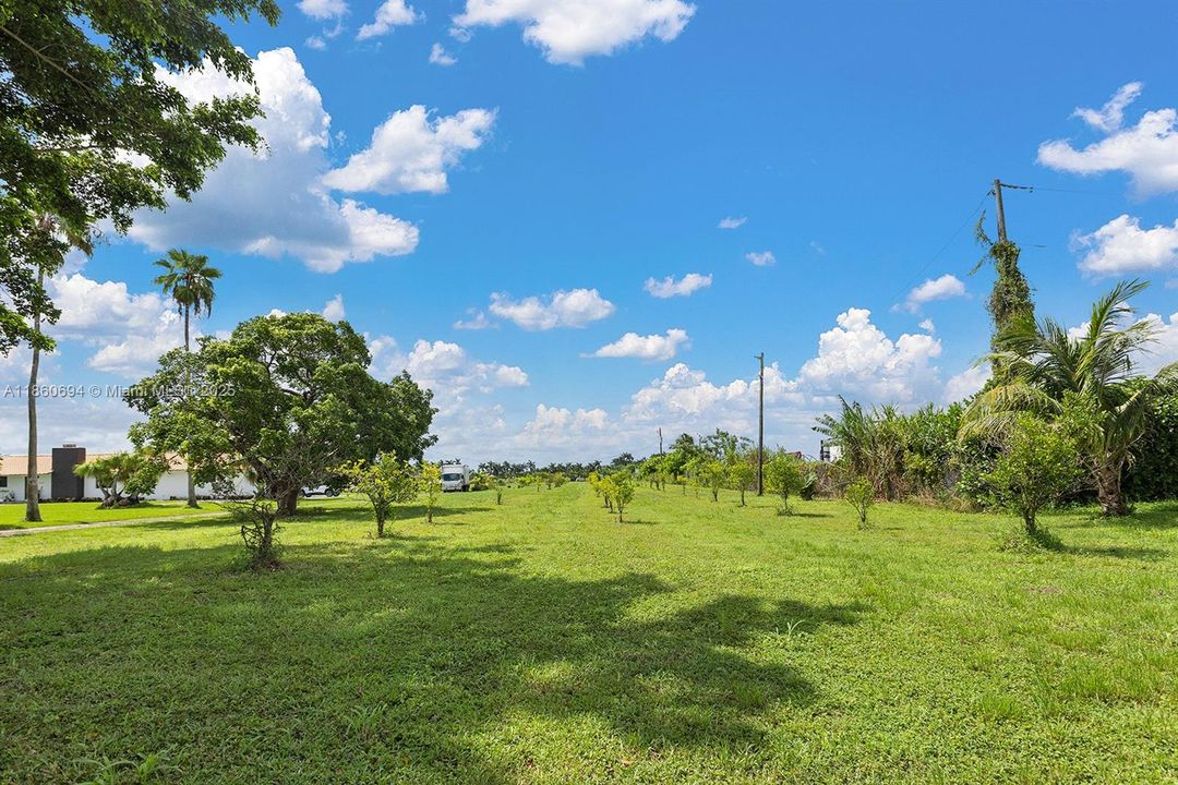 For Sale: $1,599,900 (4 beds, 2 baths, 2698 Square Feet)