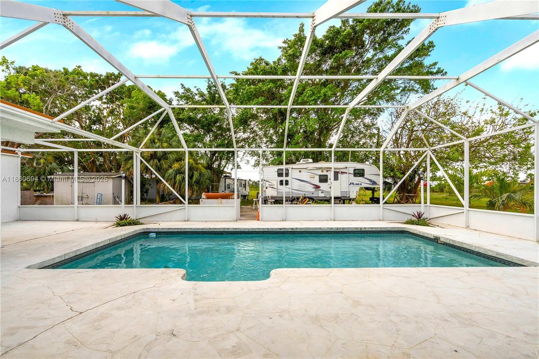 For Sale: $1,599,900 (4 beds, 2 baths, 2698 Square Feet)